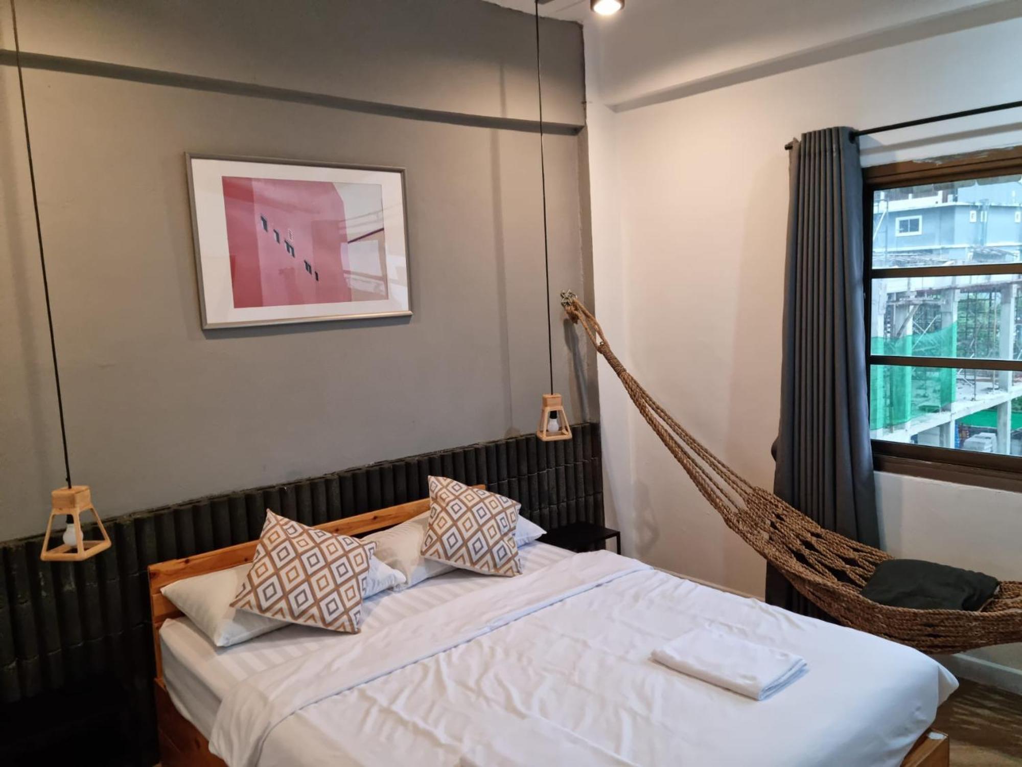 Haus Sathorn 11 Bed&Breakfast Bangkok Exterior foto