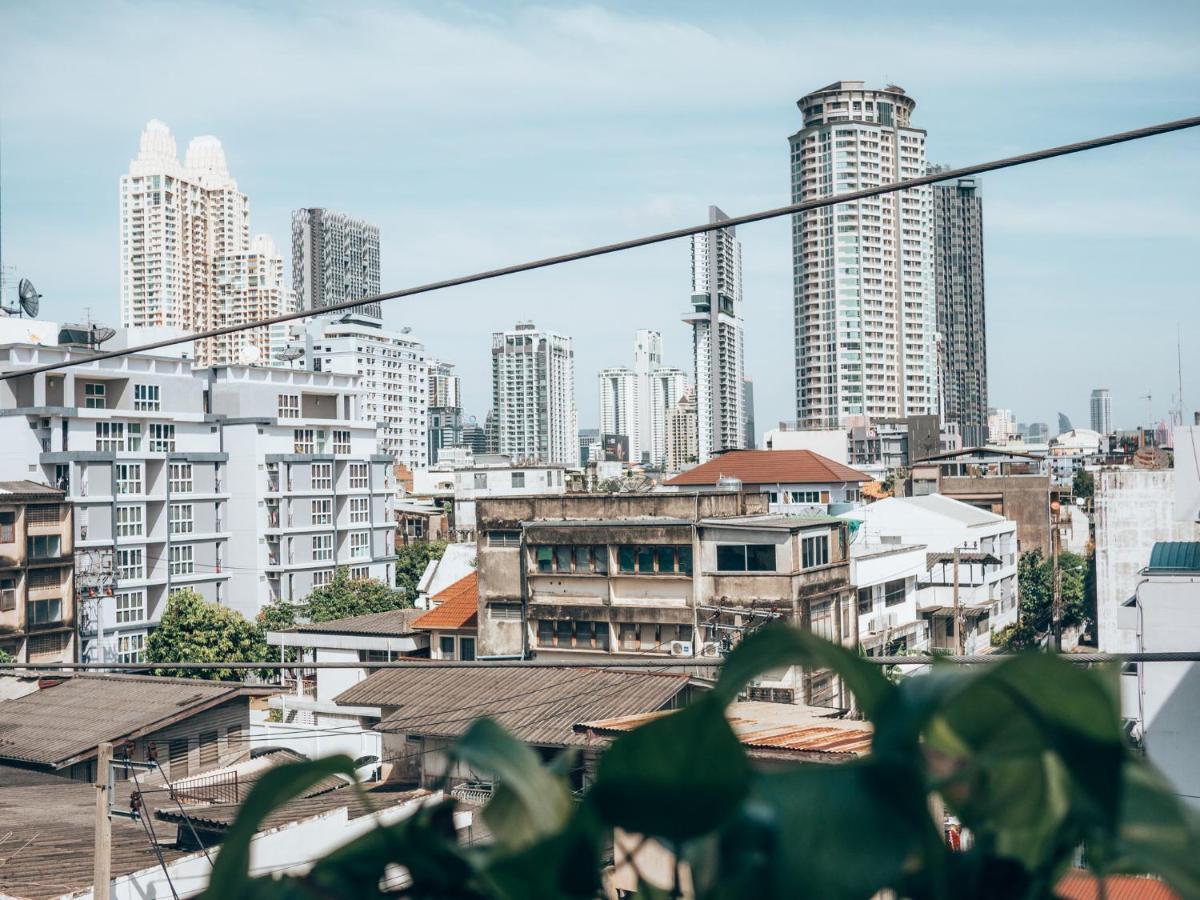 Haus Sathorn 11 Bed&Breakfast Bangkok Exterior foto